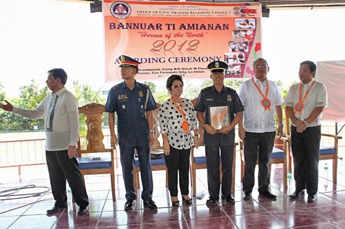 RDRRMC REGION 1 CONFERS BANNUAR TI AMIANAN 2012 “HEROES OF THE NORTH” TO BAUANG FIRE STATION AND SAN FERNANDO CITY FIRE STATION